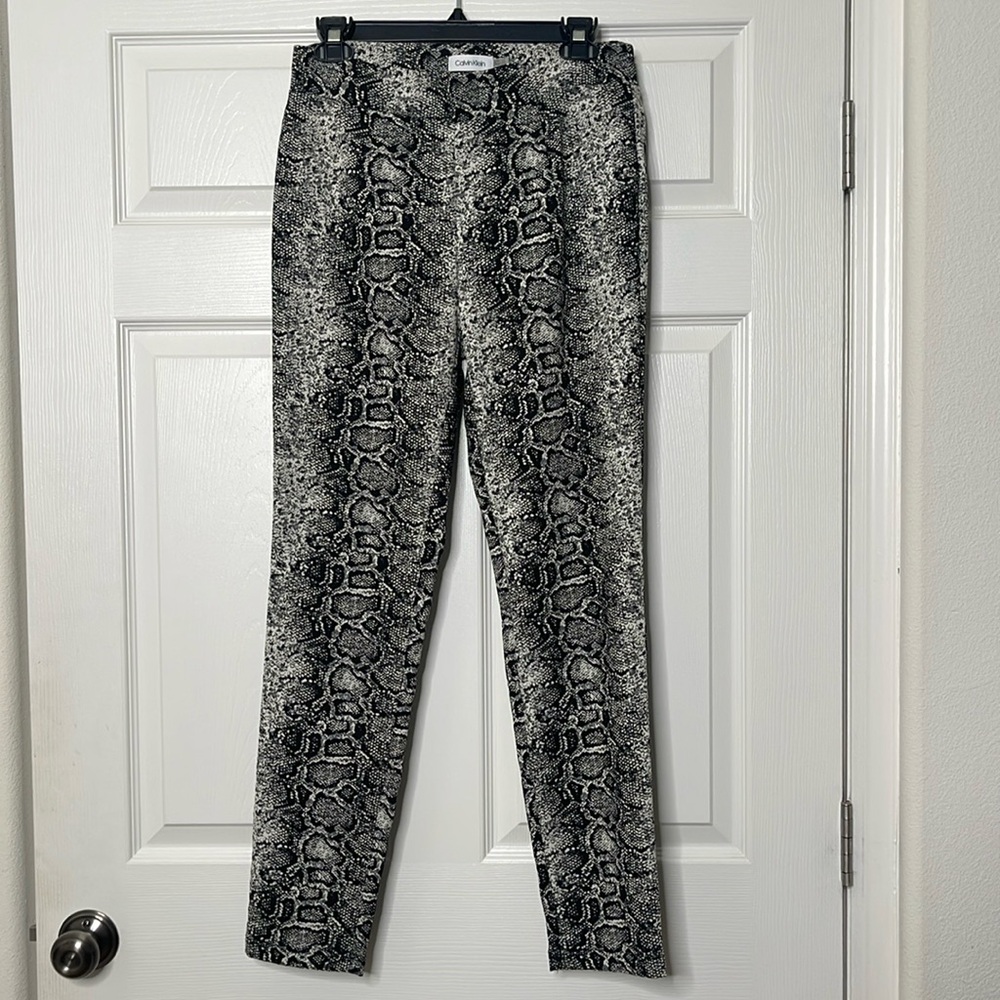 Calvin Klein Black/White Pants